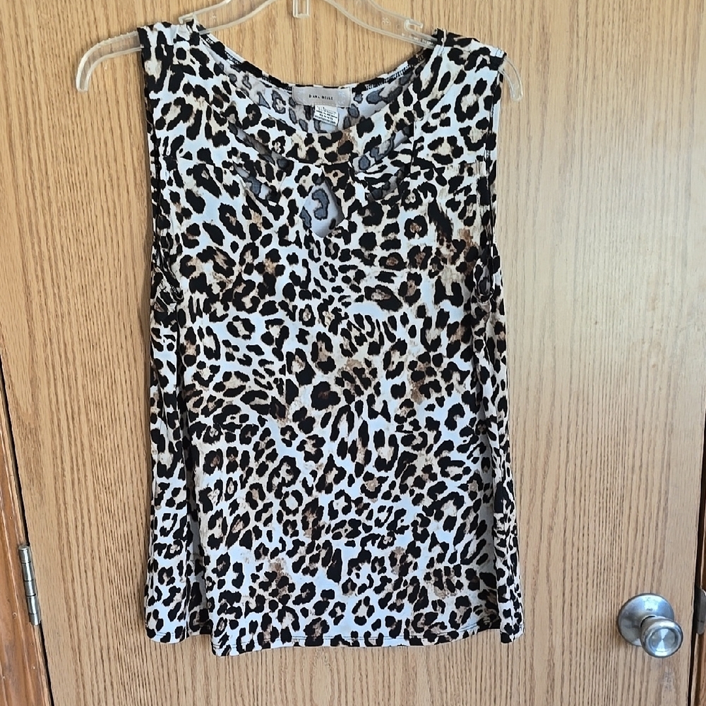 Leopard Print Sleeveless Top